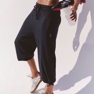 Free People - Take it Easy Cropped Pants - XL